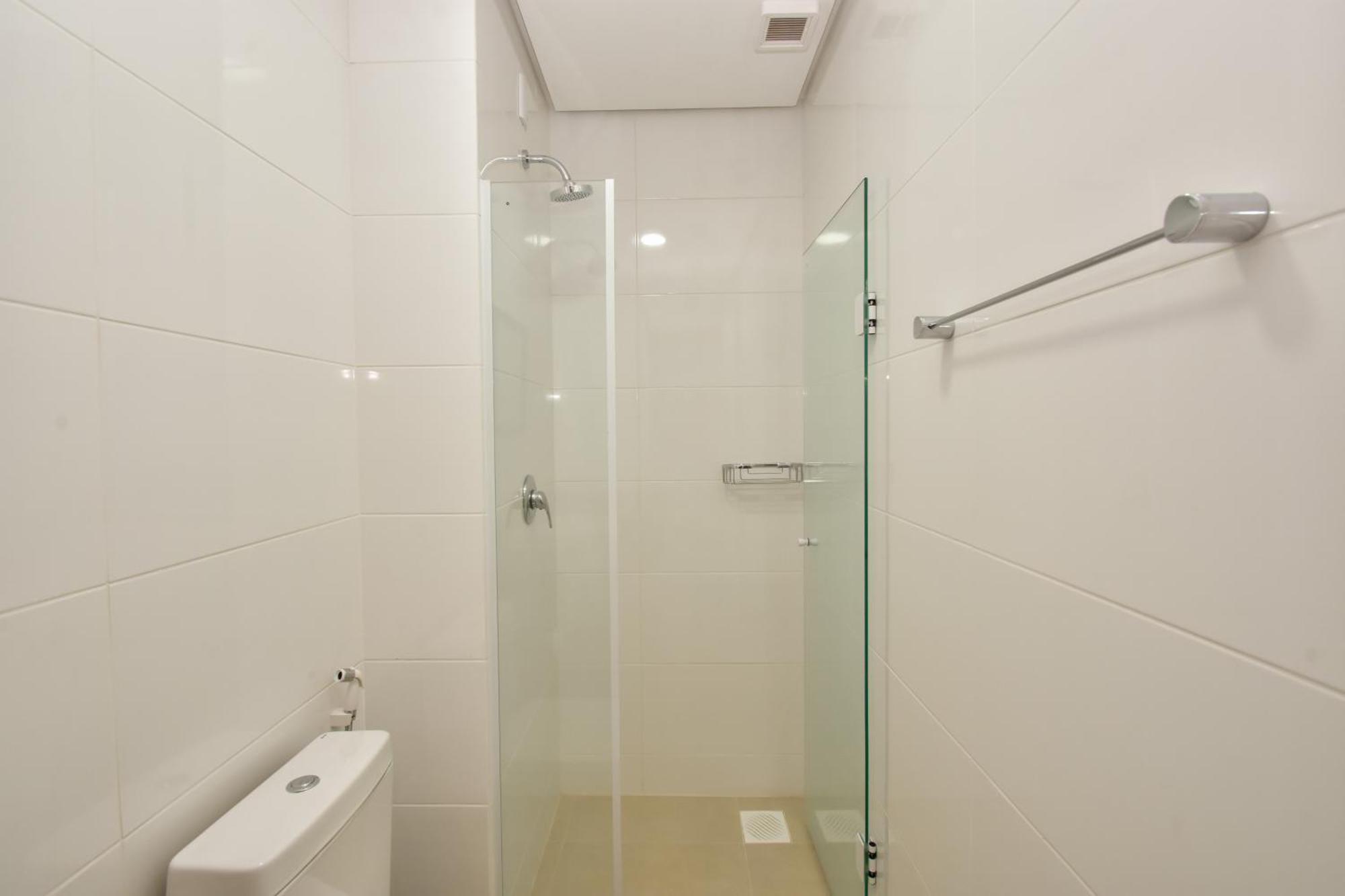 Apartamento Thai Spa: 2 Quartos, 200m Da P264