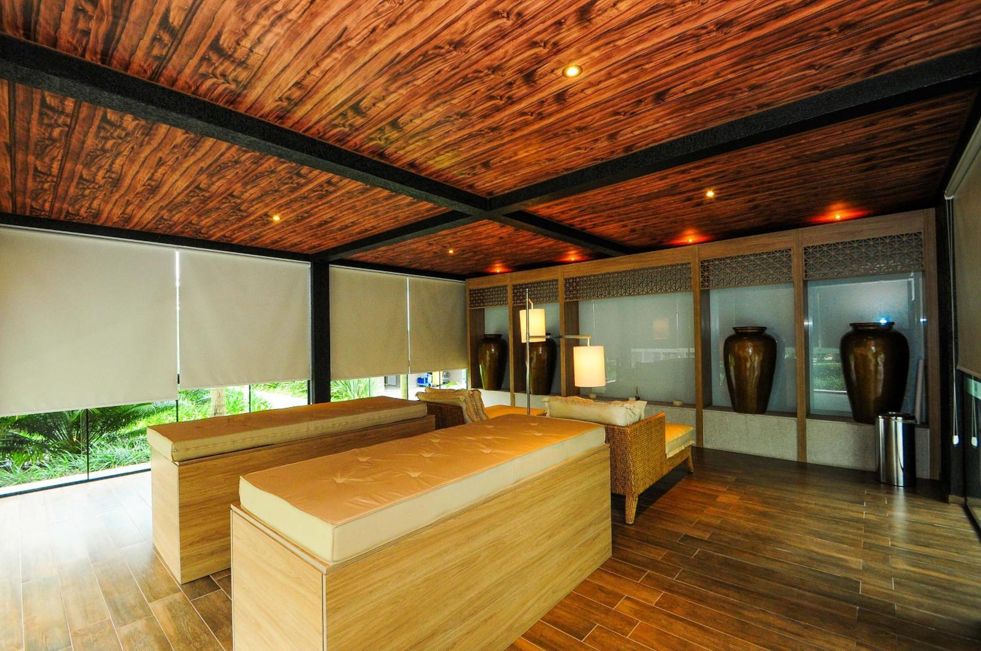 Apartamento Thai Spa: 2 Quartos, 200m Da P264 *
