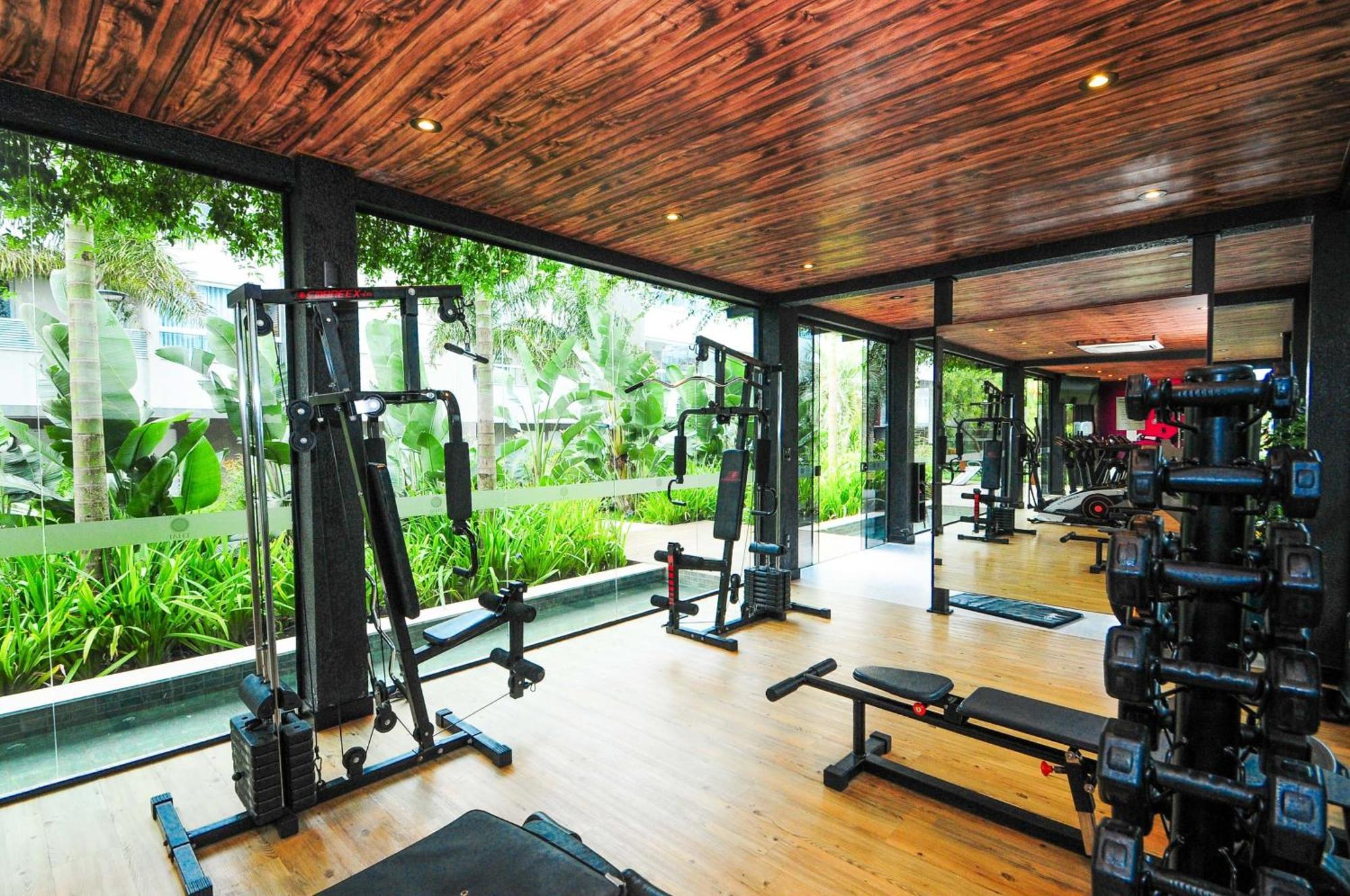 Apartamento Thai Spa: 2 Quartos, 200m Da P264